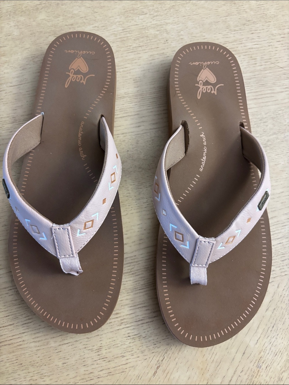 Reef Women’s Pale Pink and Brown Embroidered Thong Sandals